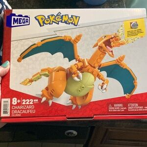NWT Pokémon Charizard Mega